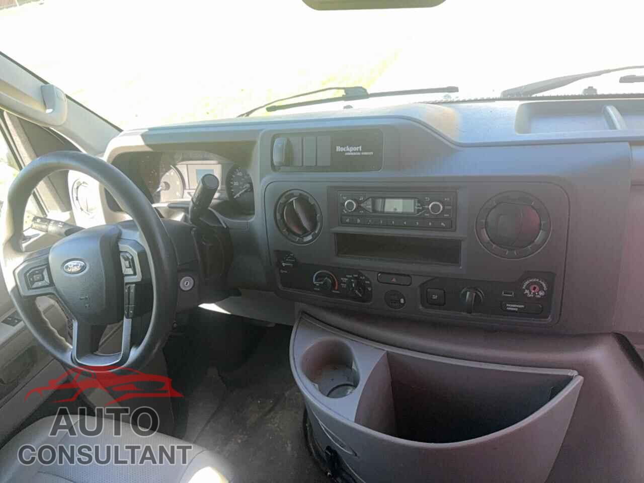 FORD ECONOLINE 2022 - 1FDWE3FK2NDC29877