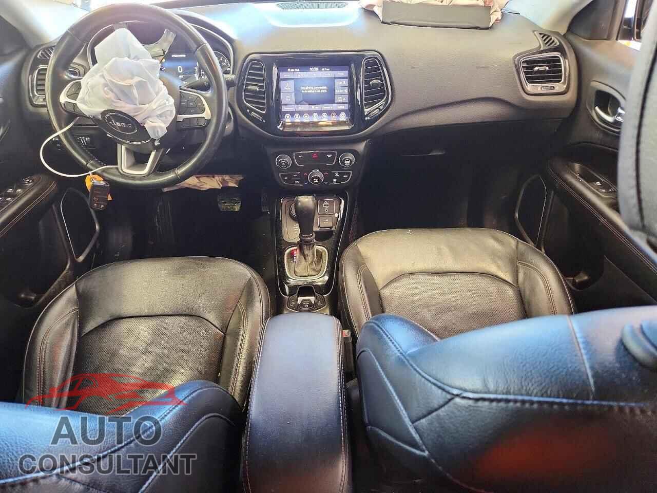 JEEP COMPASS 2020 - 3C4NJDCB6LT215543