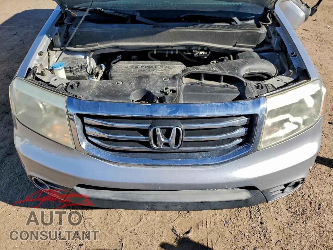 HONDA PILOT 2013 - 5FNYF4H97DB020667