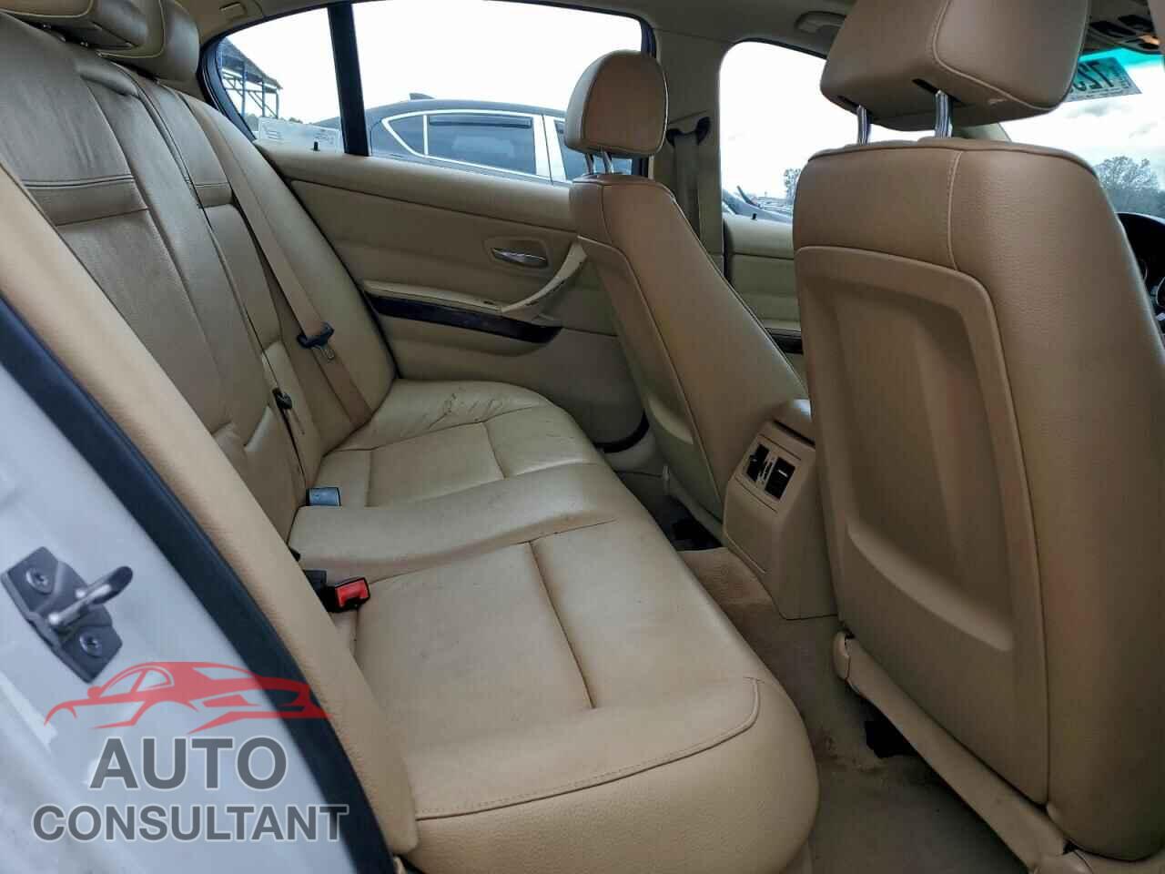 BMW 3 SERIES 2011 - WBAPH7C53BE680308