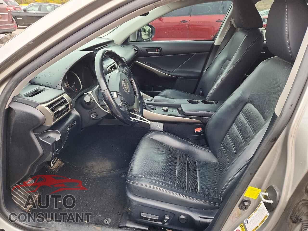 LEXUS IS 2015 - JTHCE1D25F5009173