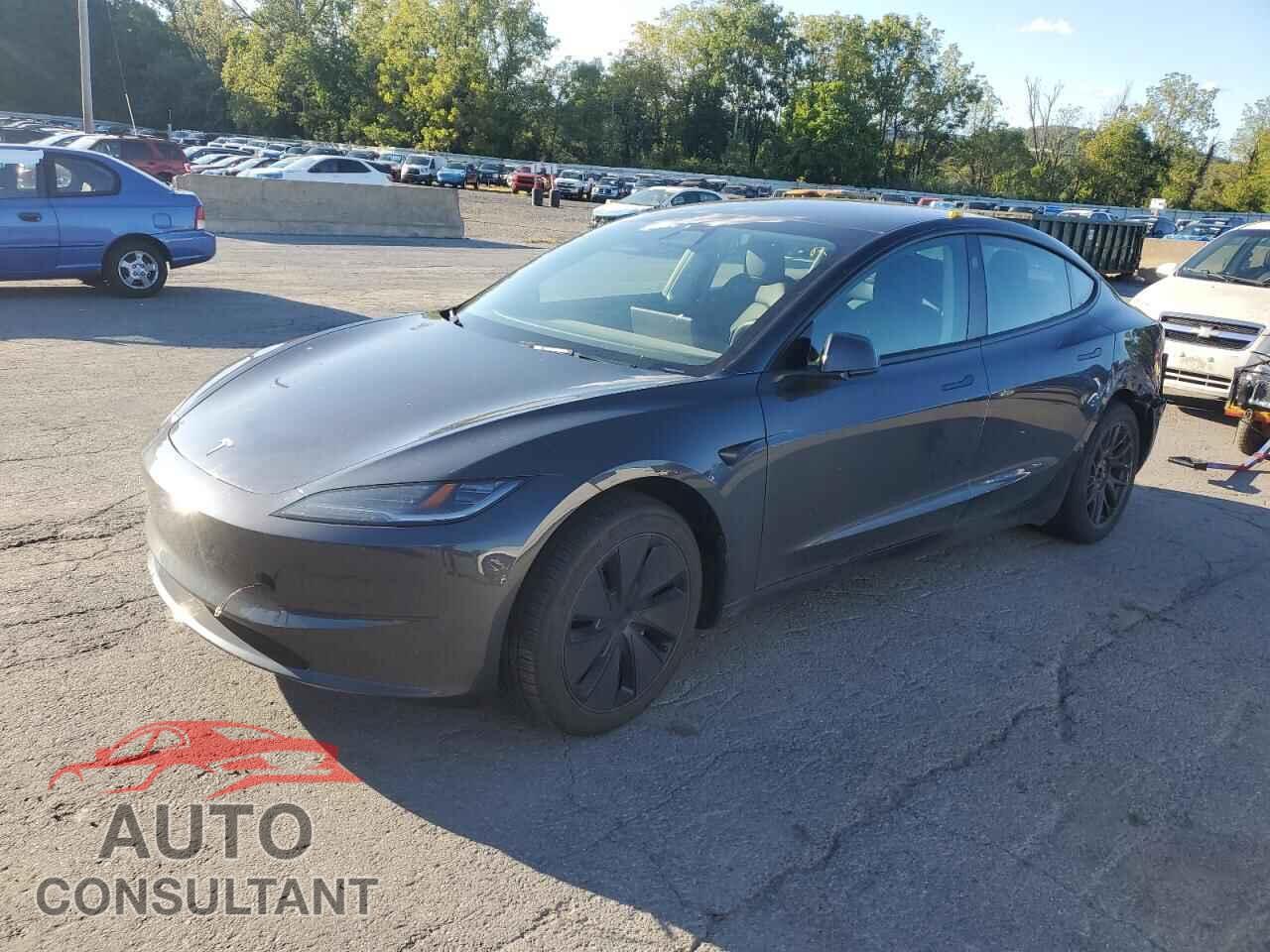 TESLA MODEL 3 2024 - 5YJ3E1EA2RF755851