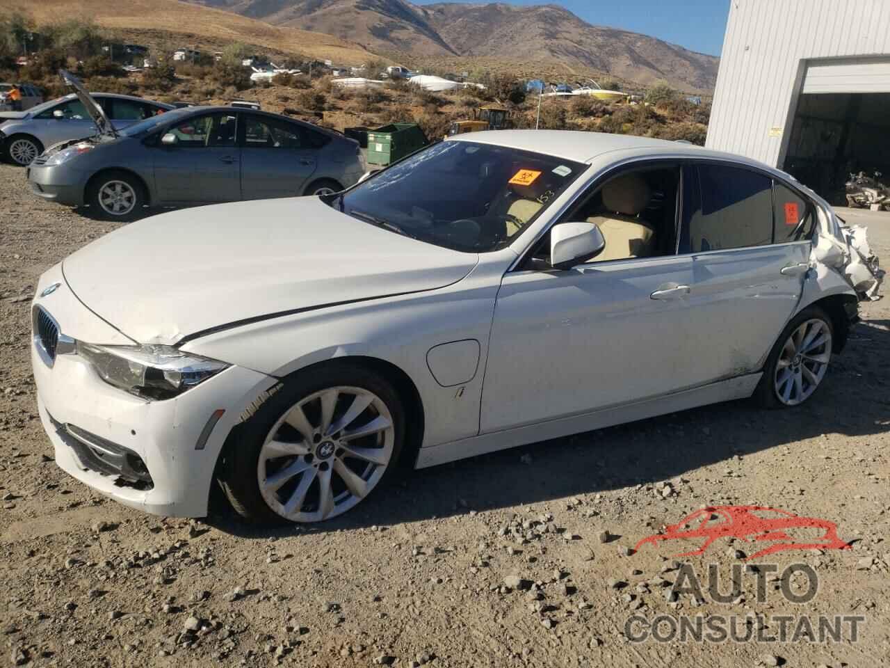 BMW 3 SERIES 2017 - WBA8E1C31HA156583