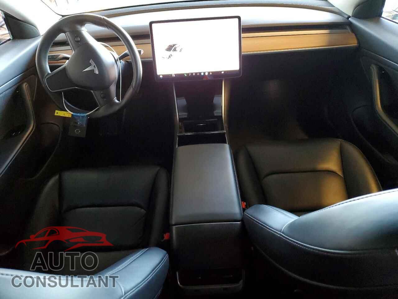 TESLA MODEL 3 2019 - 5YJ3E1EB7KF451817