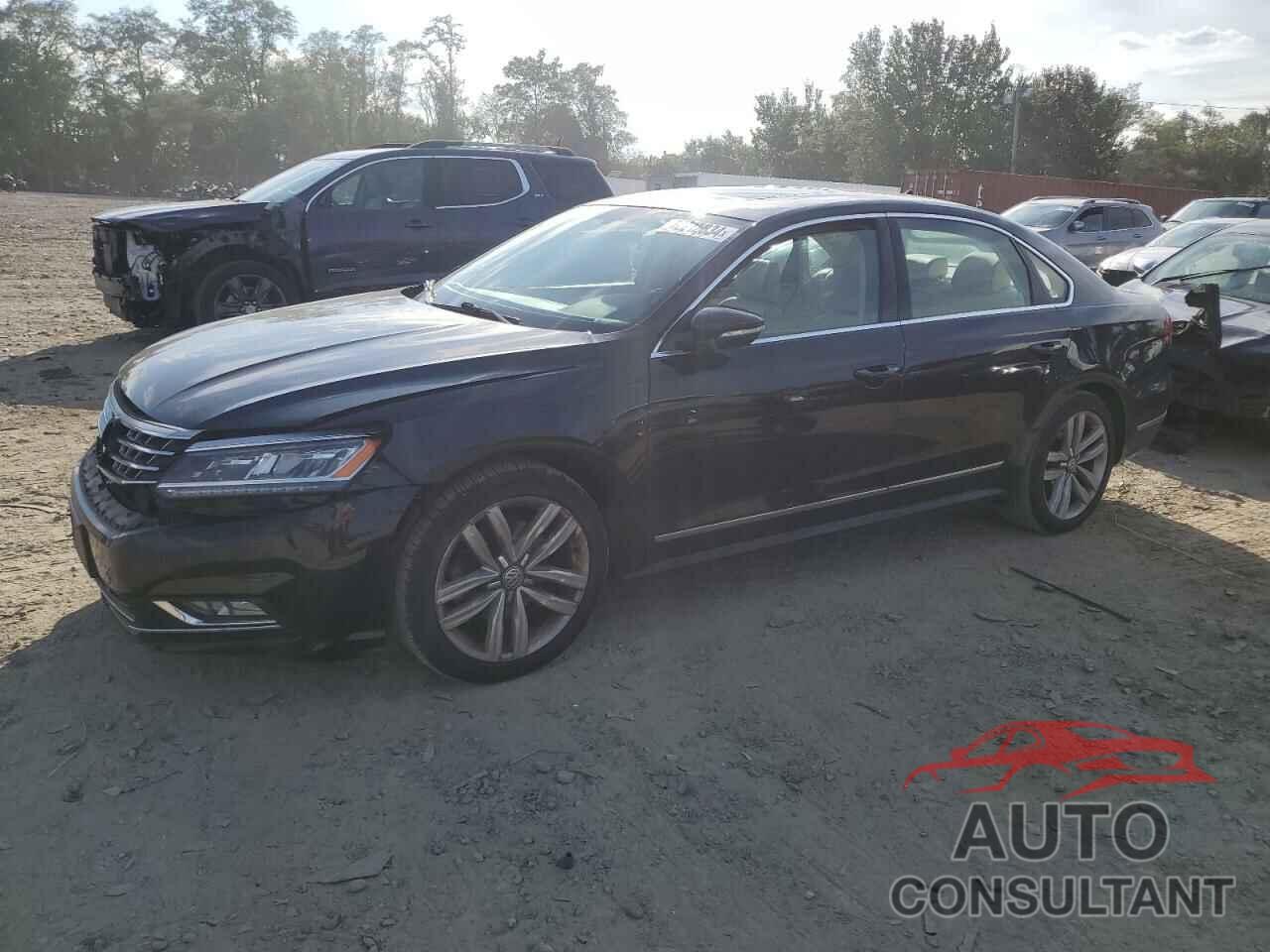 VOLKSWAGEN PASSAT 2017 - 1VWGT7A30HC057636