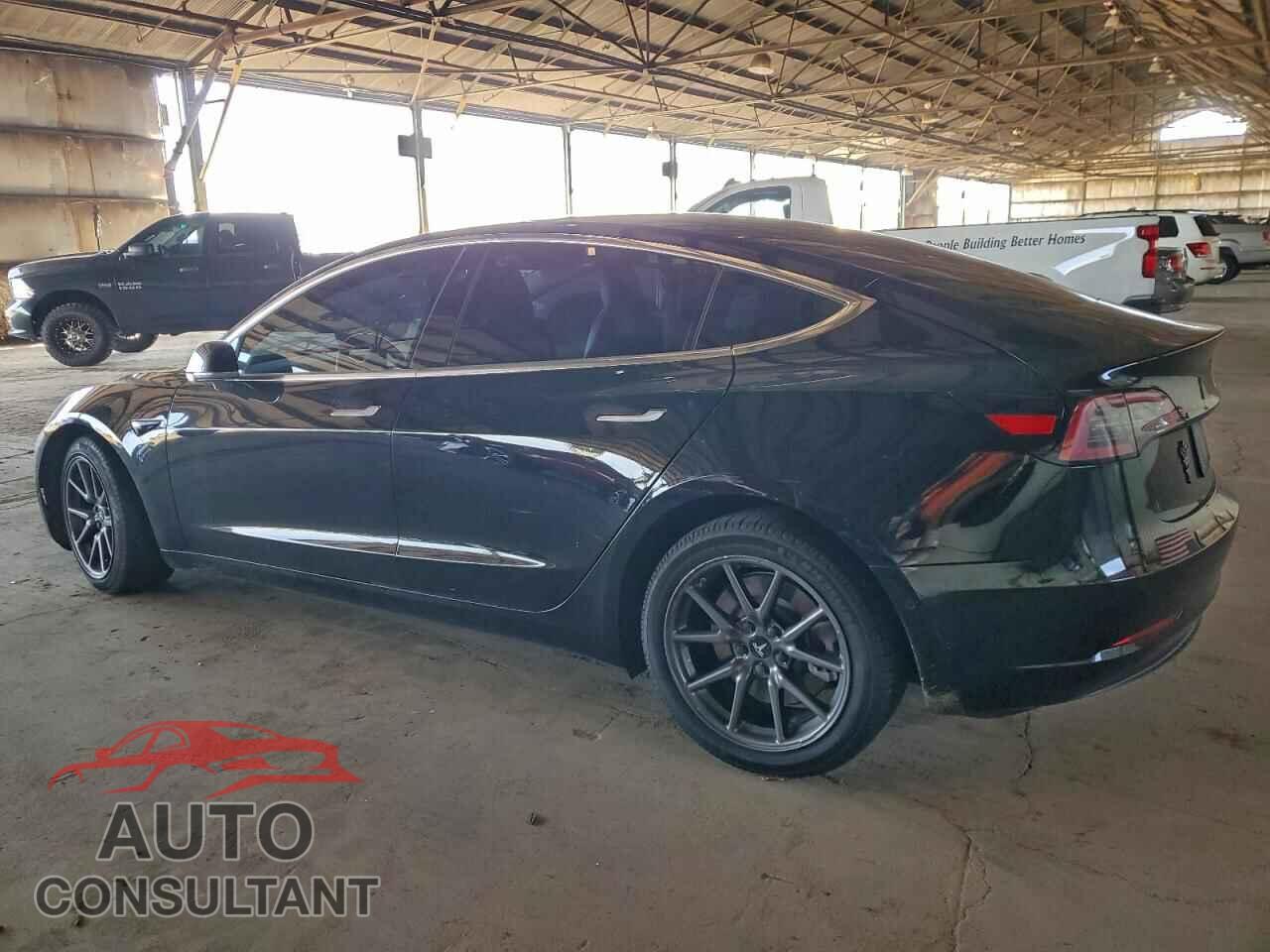 TESLA MODEL 3 2019 - 5YJ3E1EB2KF209159