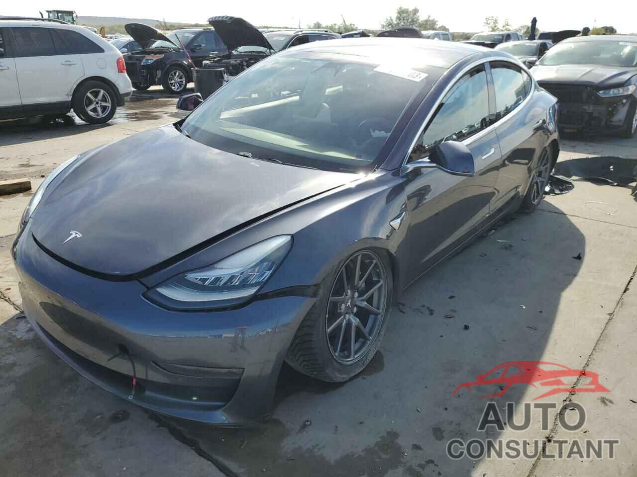 TESLA MODEL 3 2018 - 5YJ3E1EA0JF102035