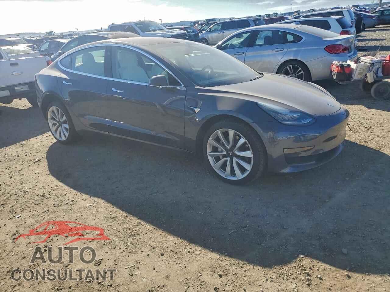 TESLA MODEL 3 2018 - 5YJ3E1EA5JF169066