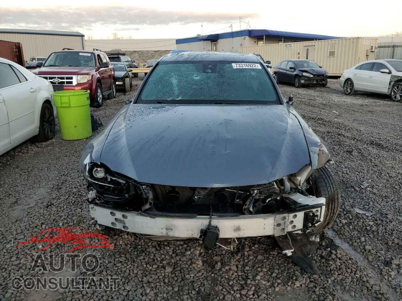 LEXUS IS 2017 - JTHBE1D27H5029908
