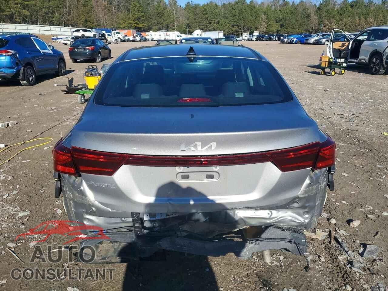 KIA FORTE 2023 - 3KPF24AD7PE614946