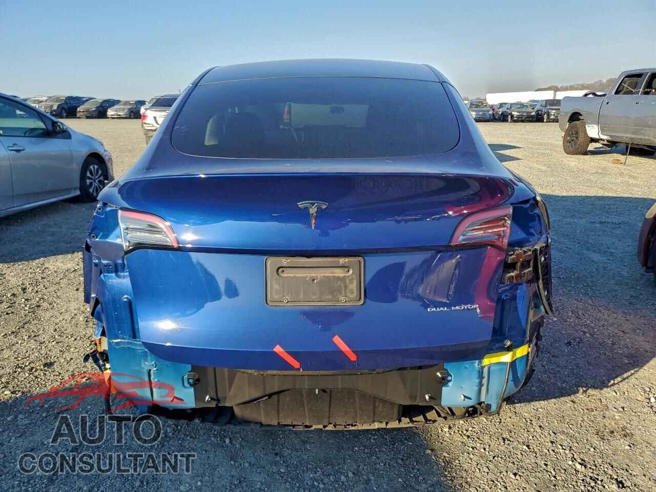 TESLA MODEL Y 2021 - 5YJYGDEE9MF092114