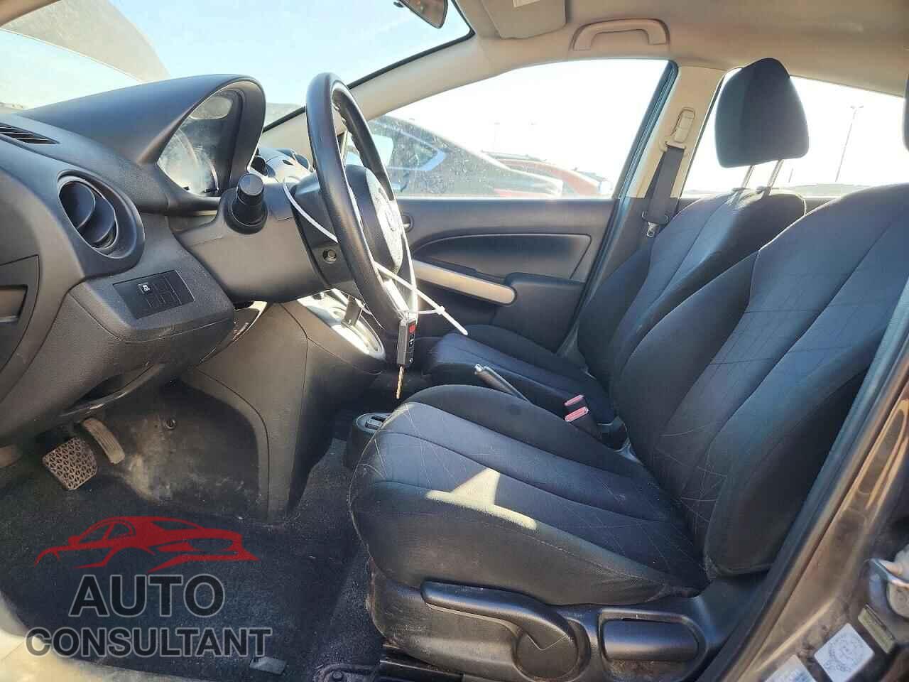 MAZDA 2 2013 - JM1DE1KY4D0165082