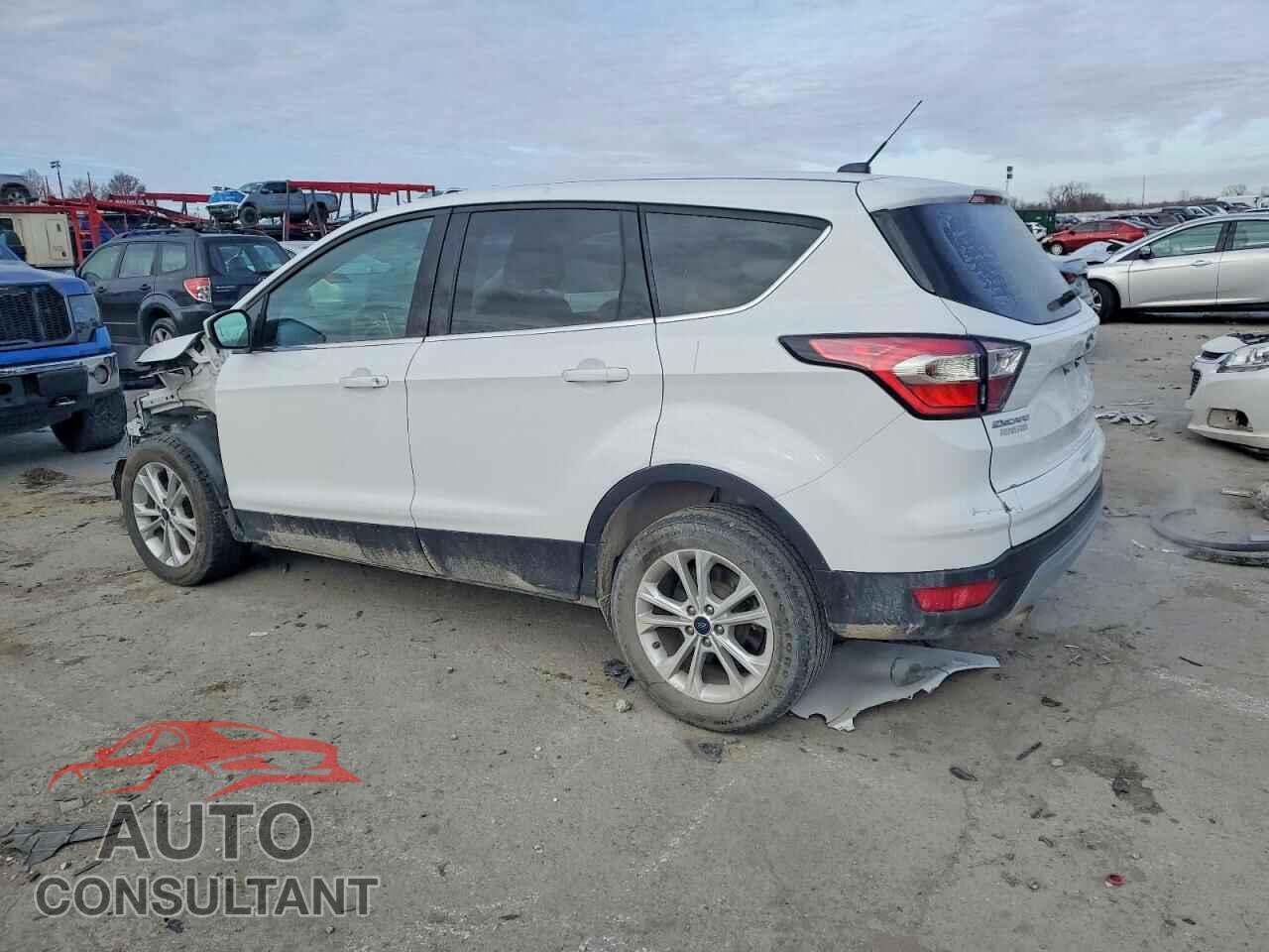 FORD ESCAPE 2017 - 1FMCU0GD0HUC04565