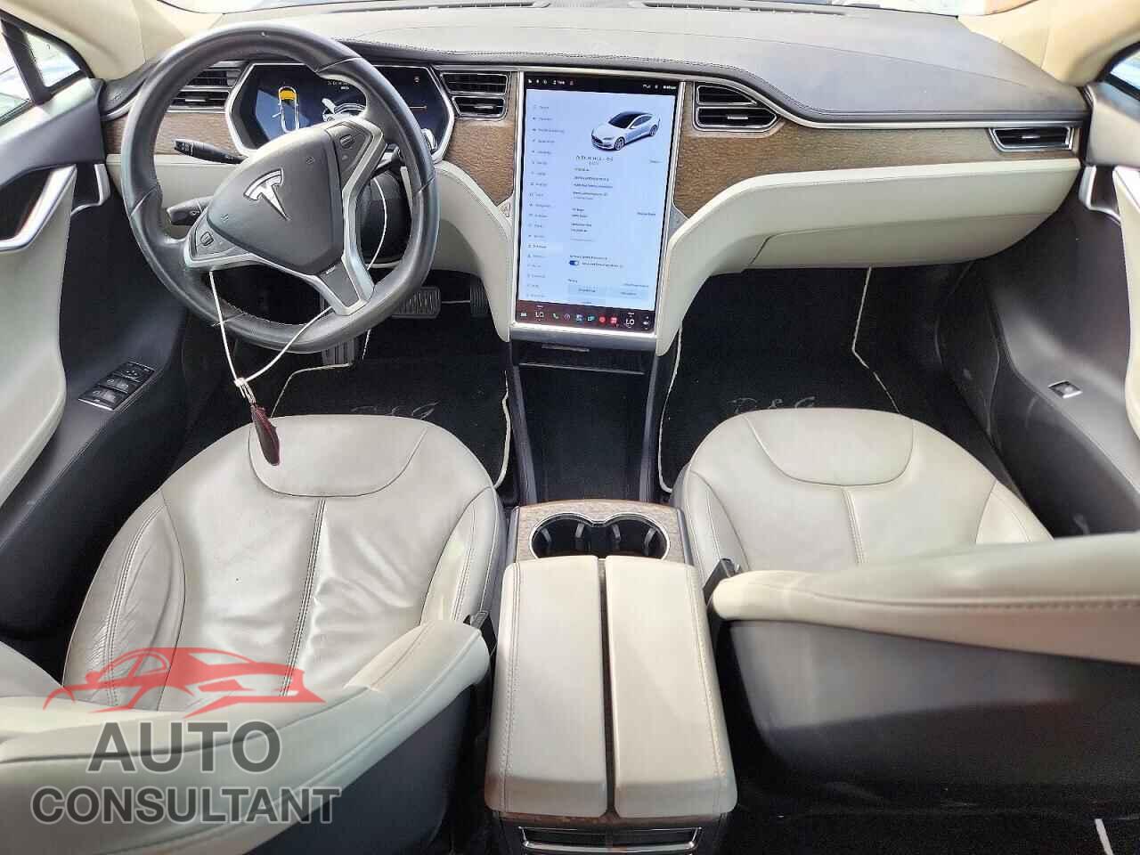 TESLA MODEL S 2013 - 5YJSA1CN8DFP04313