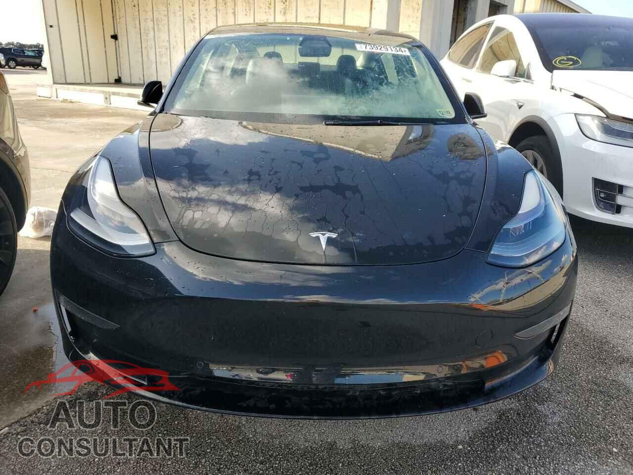 TESLA MODEL 3 2022 - 5YJ3E1EA8NF120675