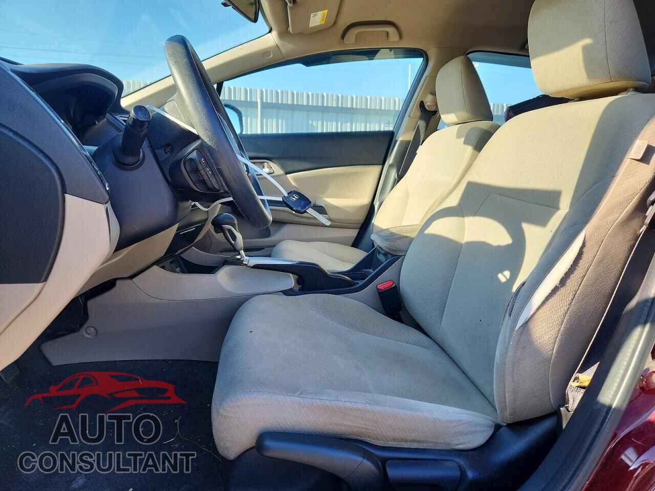HONDA CIVIC 2013 - 2HGFB2F53DH525737