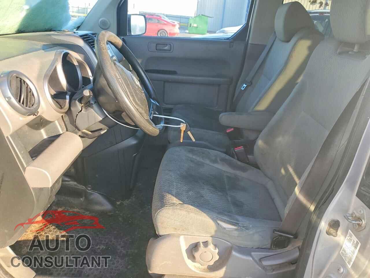 HONDA ELEMENT 2011 - 5J6YH2H74BL003181