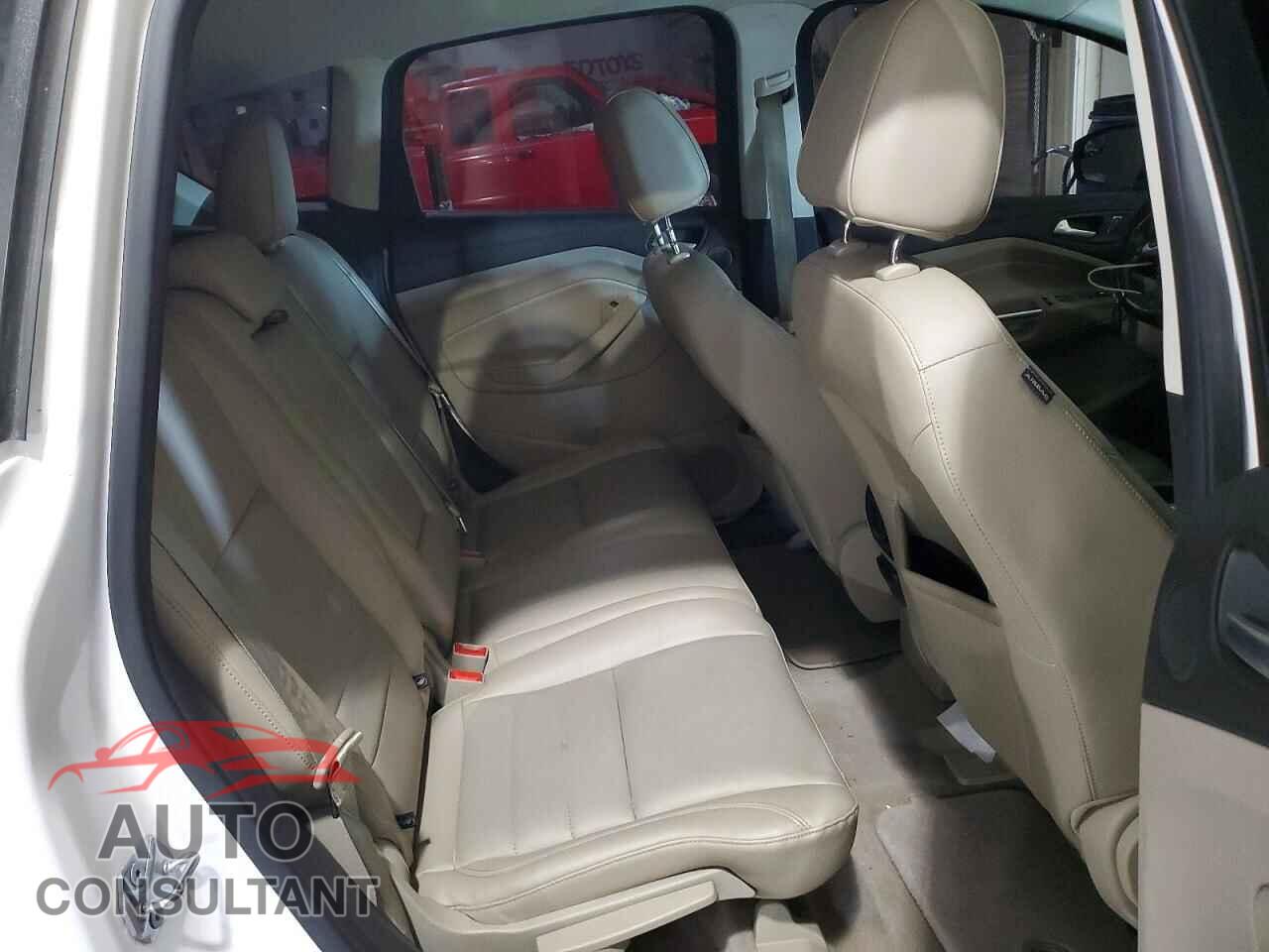 FORD CMAX 2015 - 1FADP5BU3FL102772
