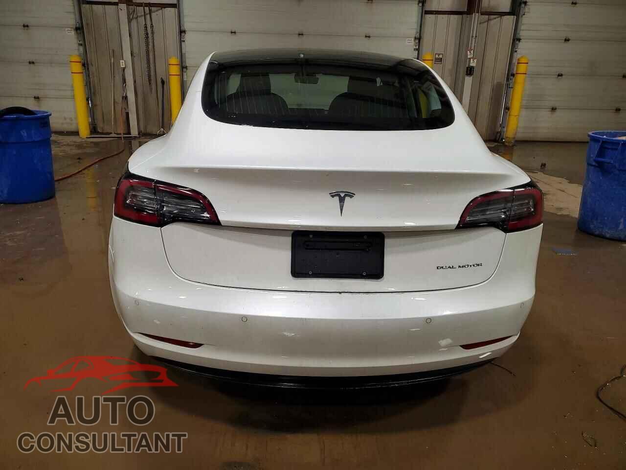 TESLA MODEL 3 2020 - 5YJ3E1EBXLF621069