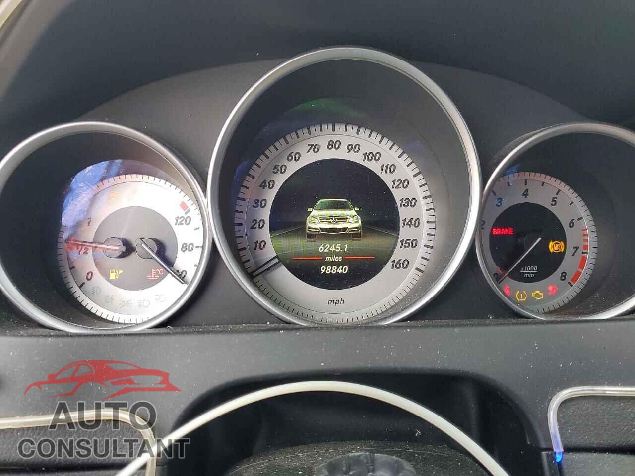 MERCEDES-BENZ C-CLASS 2014 - WDDGF4HB7EA964113