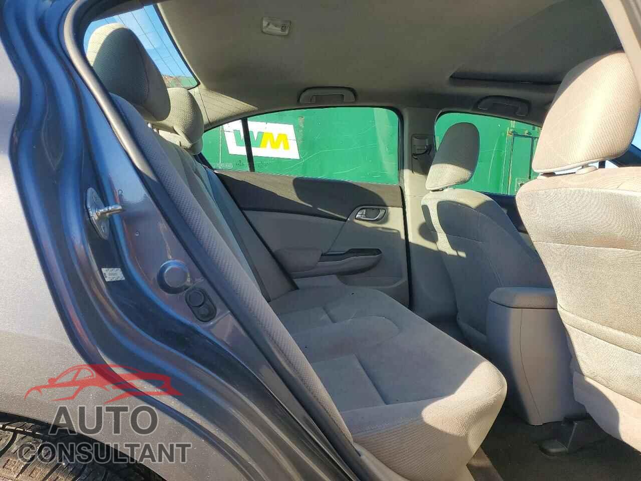 HONDA CIVIC 2012 - 2HGFB2F86CH587237