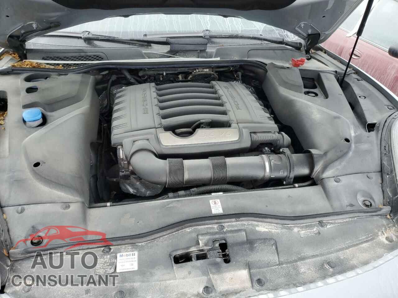 PORSCHE CAYENNE 2016 - WP1AA2A26GKA14463