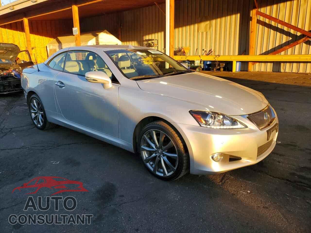LEXUS IS 2013 - JTHFF2C25D2528854
