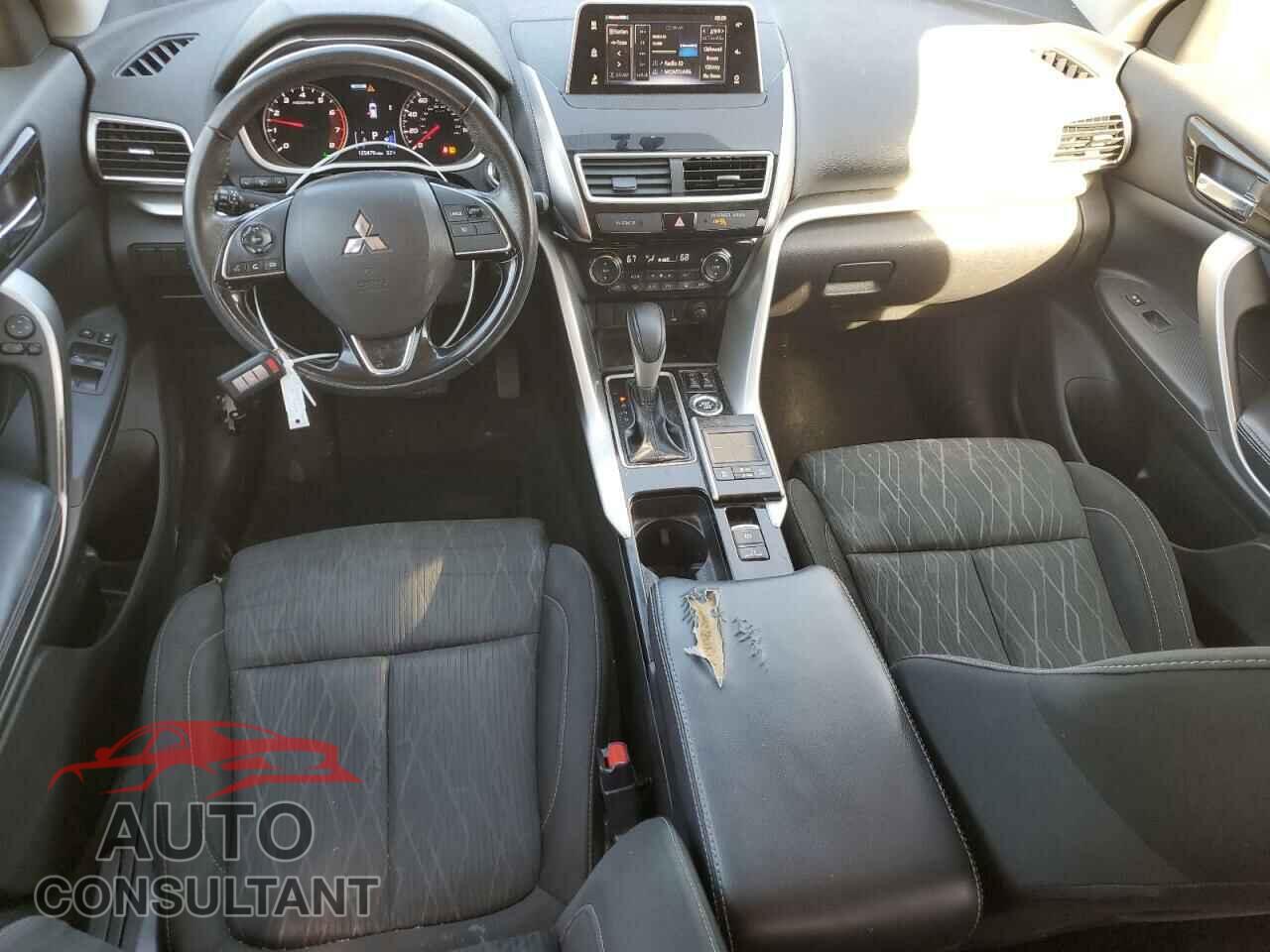 MITSUBISHI ECLIPSE 2018 - JA4AT5AA7JZ040471