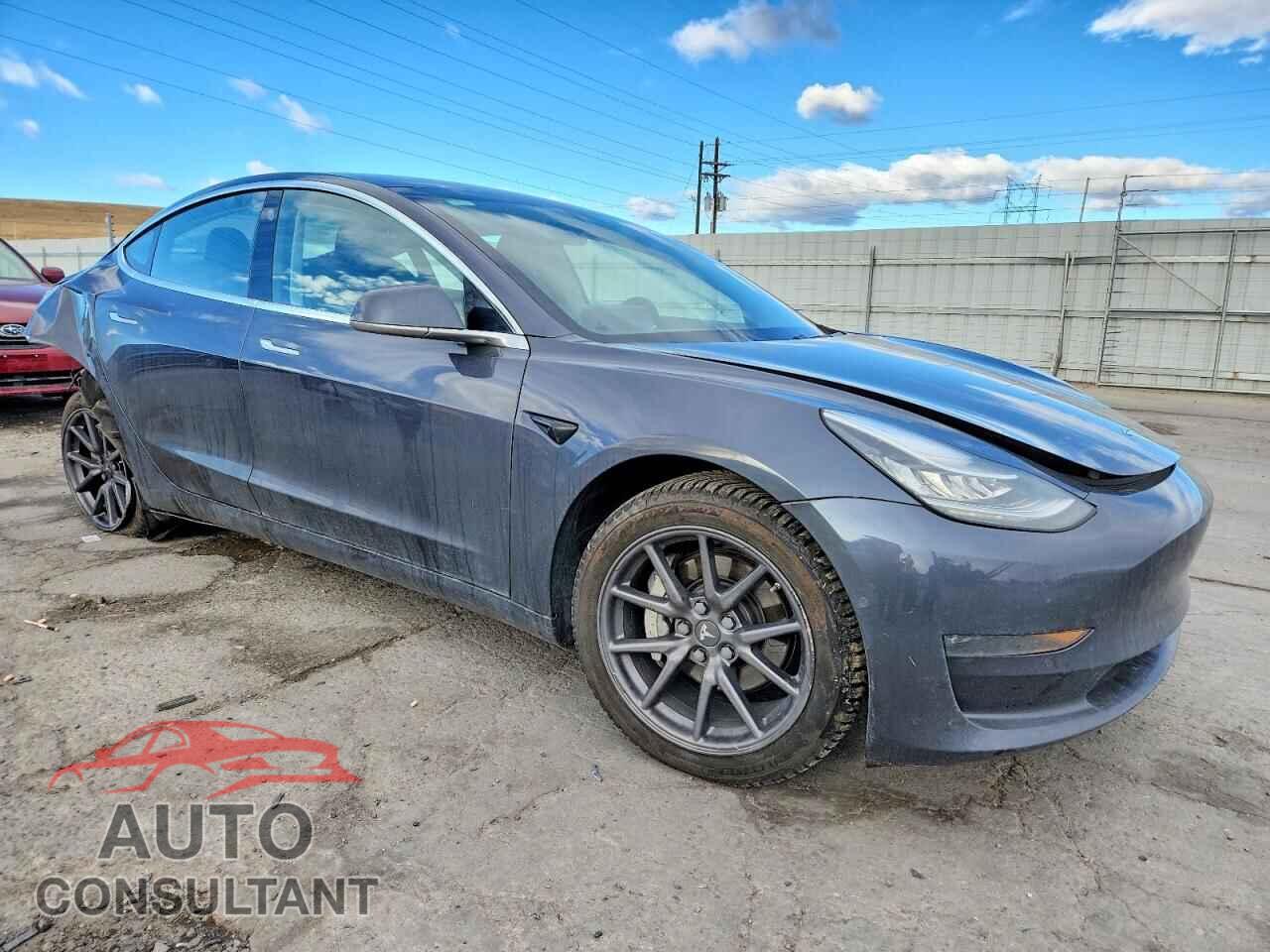TESLA MODEL 3 2018 - 5YJ3E1EBXJF065861