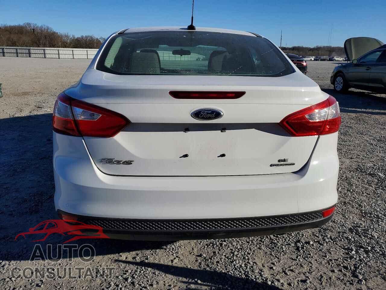 FORD FOCUS 2014 - 1FADP3F22EL244199