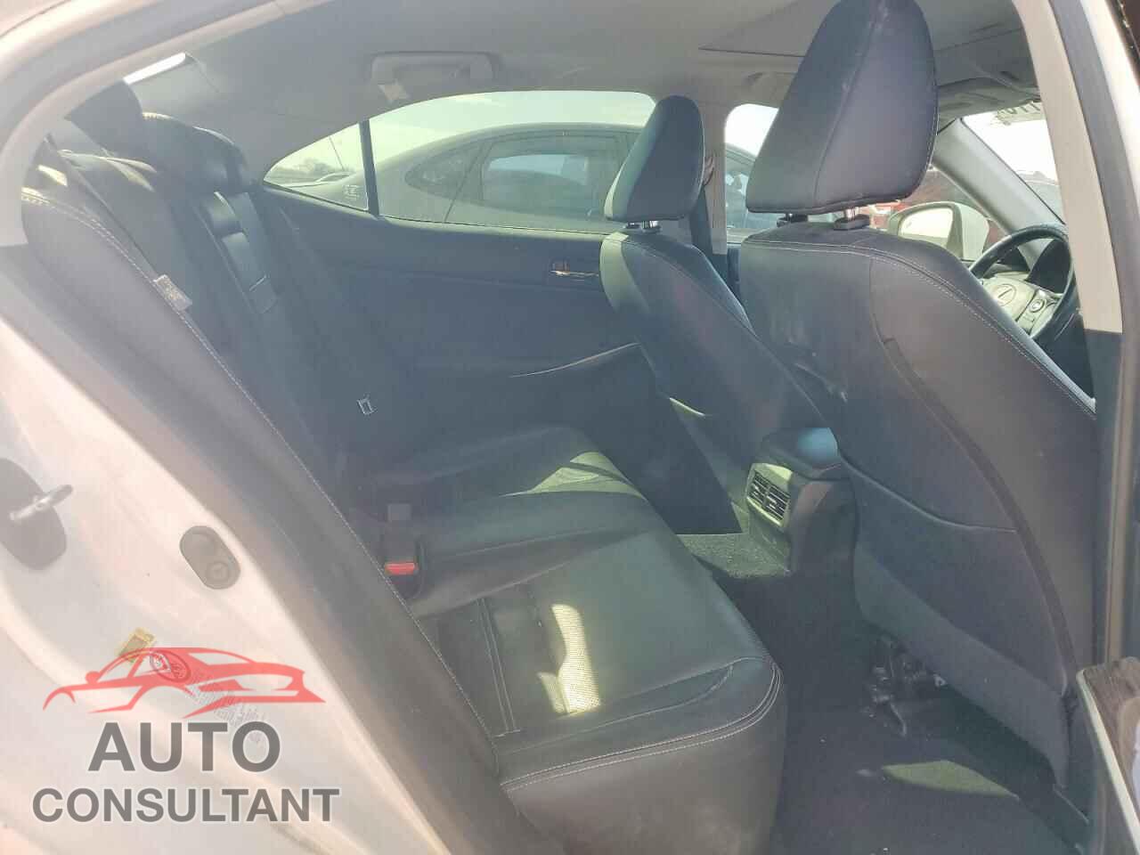 LEXUS IS 2014 - JTHBF1D28E5010678