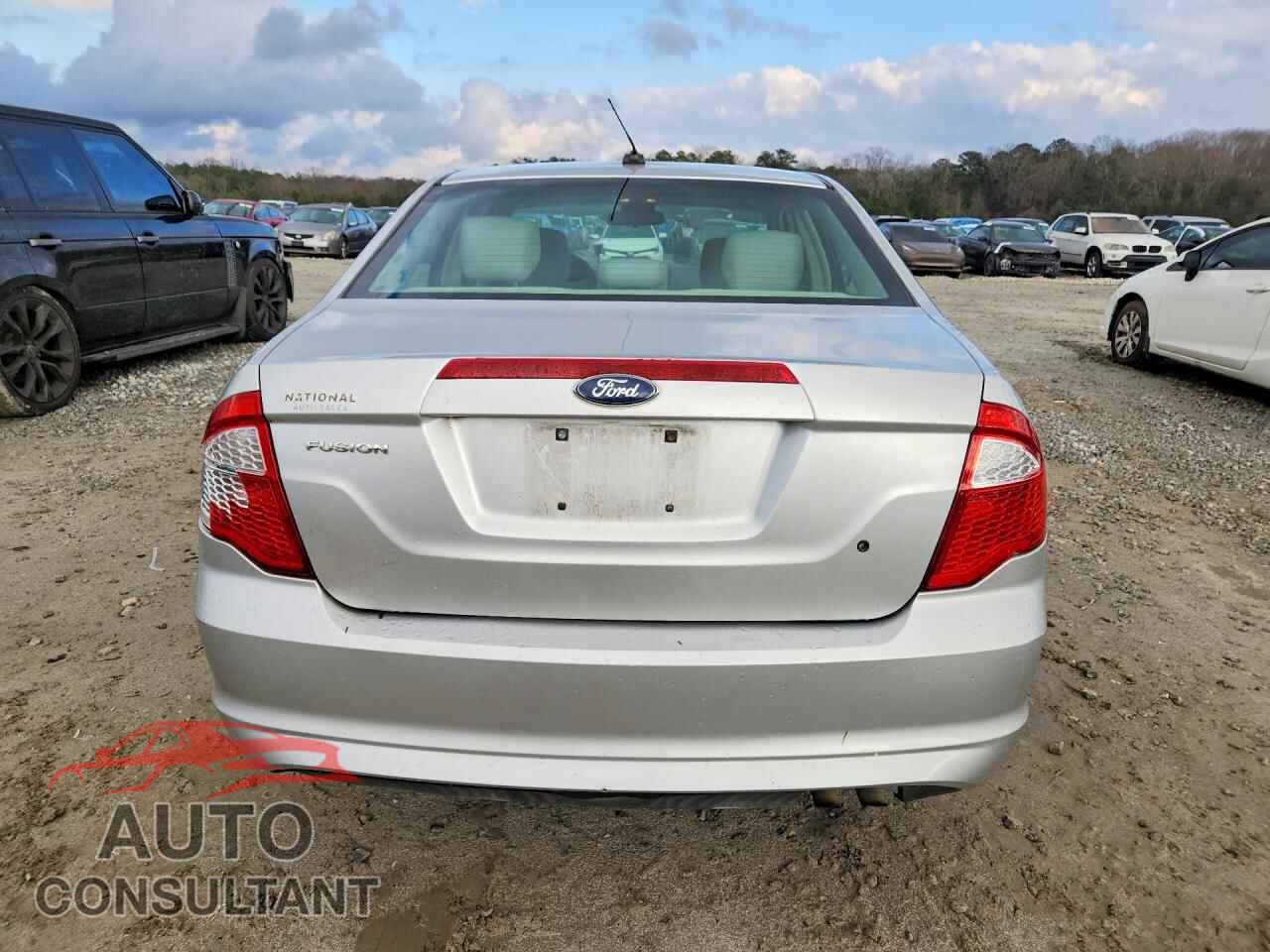 FORD FUSION 2011 - 3FAHP0GA3BR323934