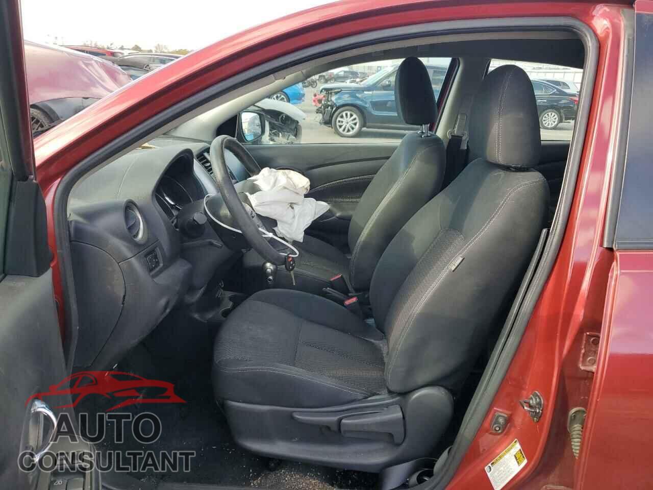 NISSAN VERSA 2019 - 3N1CN7AP3KL877352