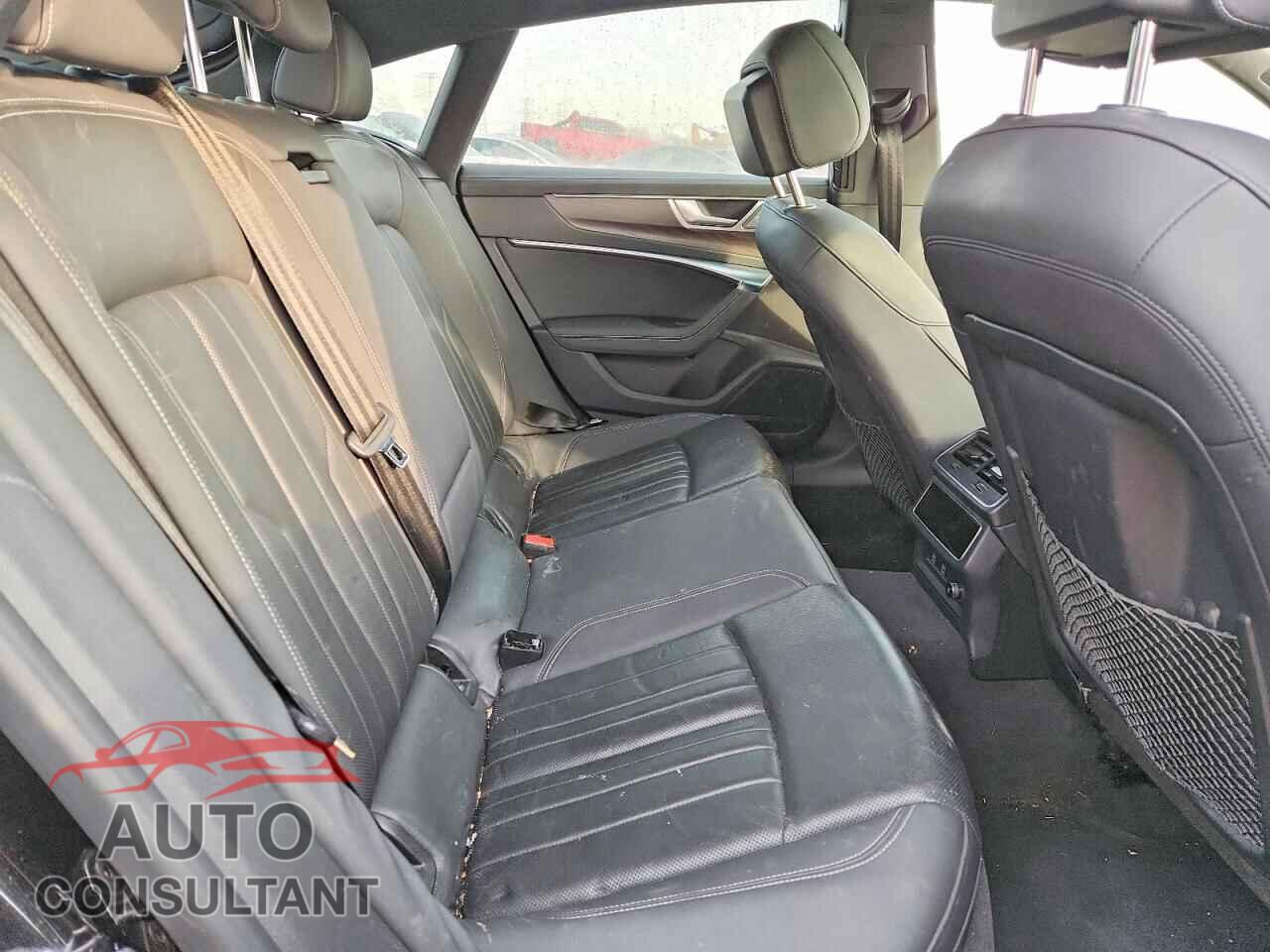 AUDI A7 2019 - WAUV2AF27KN075845