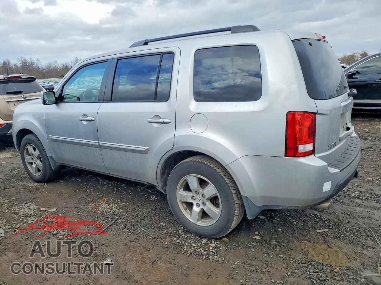 HONDA PILOT 2011 - 5FNYF4H41BB081384