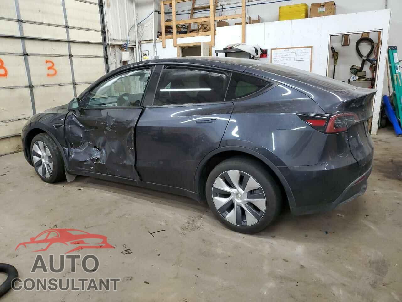 TESLA MODEL Y 2024 - 7SAYGDEEXRA246644