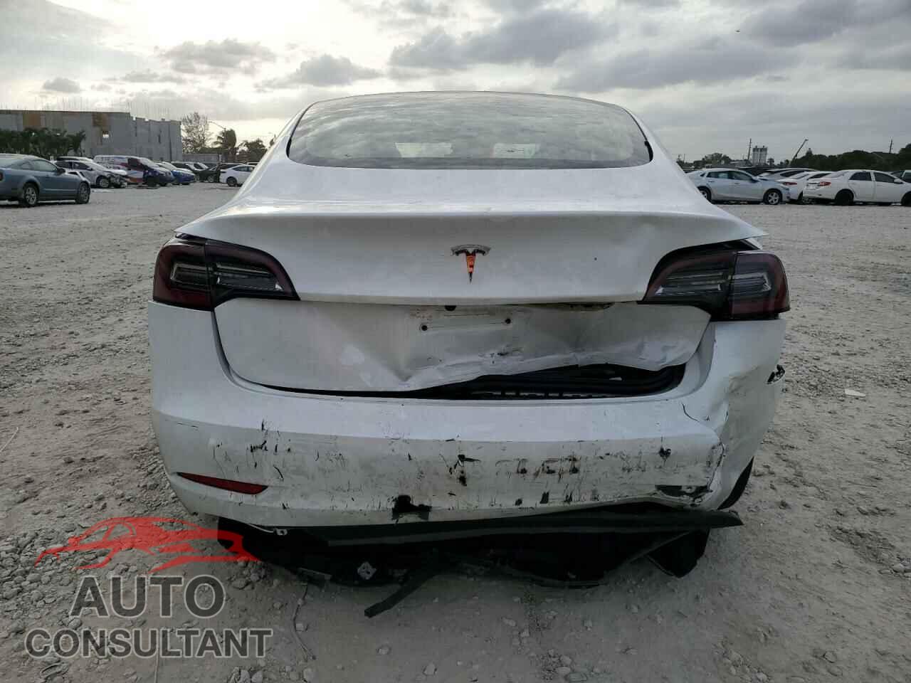 TESLA MODEL 3 2023 - 5YJ3E1EA4PF464944
