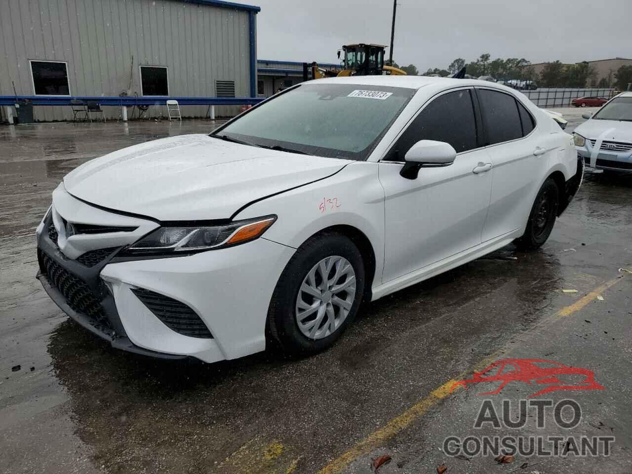 TOYOTA CAMRY 2018 - 4T1B11HKXJU021848