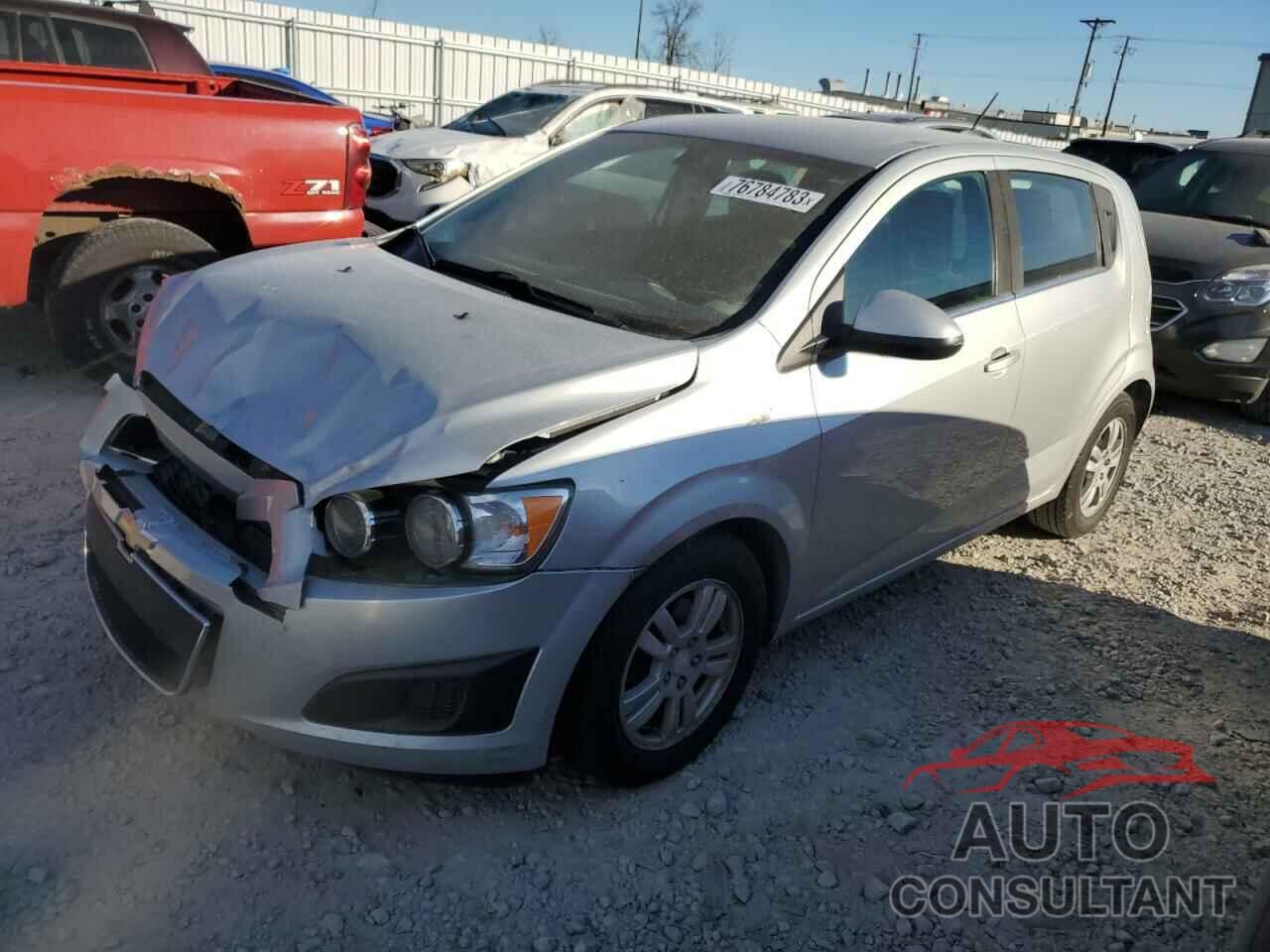 CHEVROLET SONIC 2015 - 1G1JC6SH5F4196271