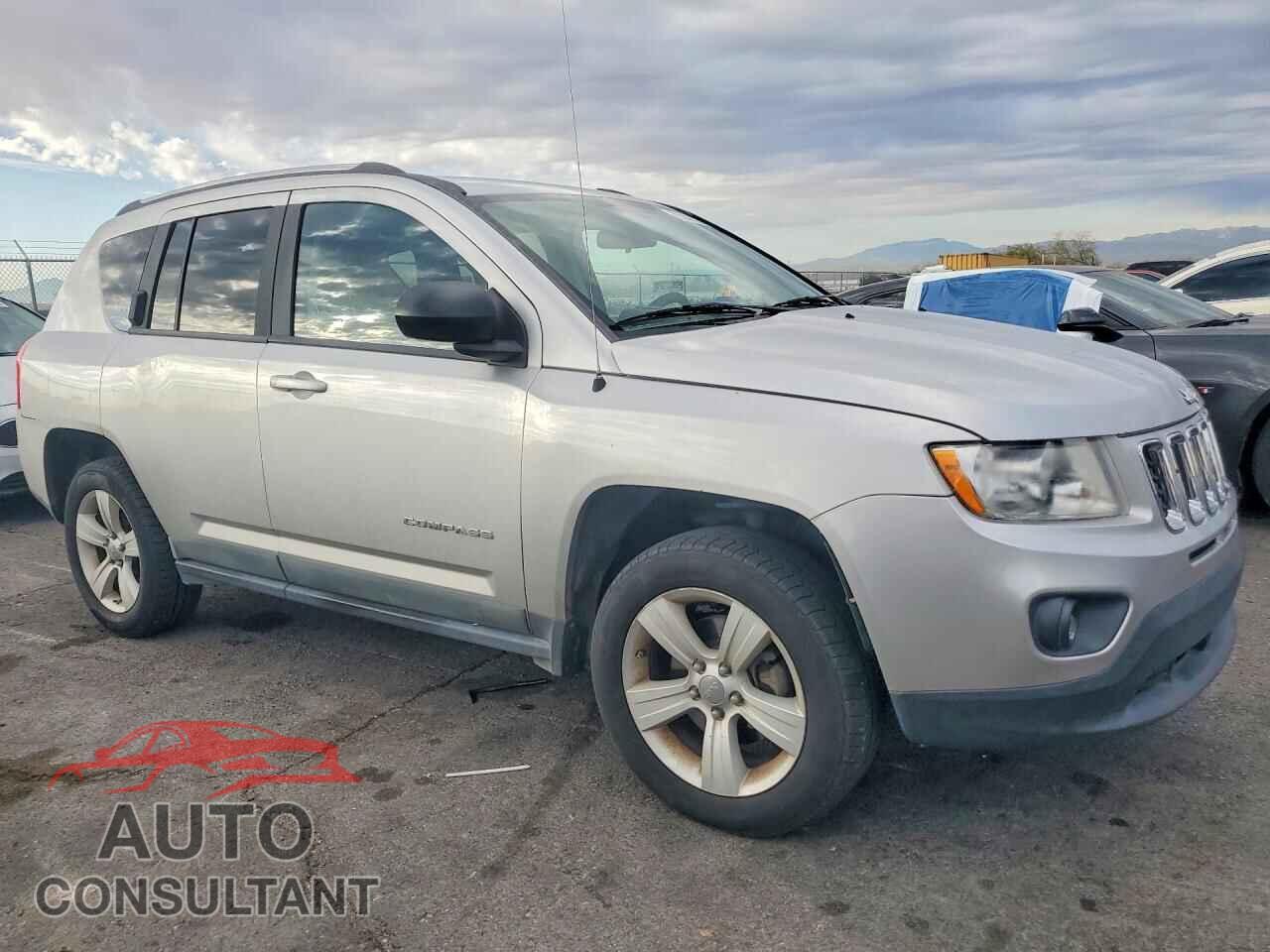 JEEP COMPASS 2011 - 1J4NF1FB4BD278425