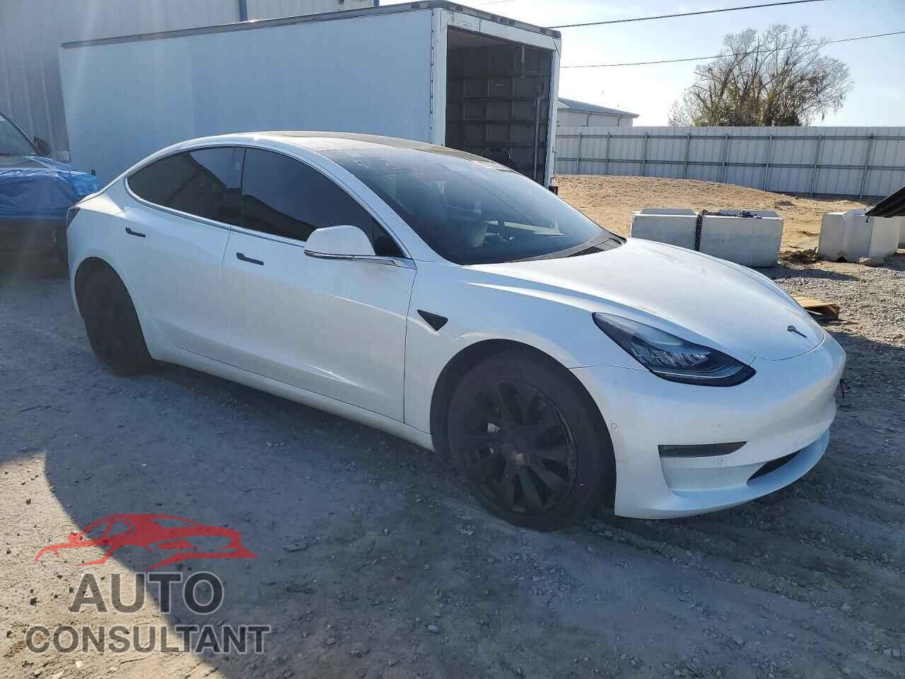 TESLA MODEL 3 2020 - 5YJ3E1EB6LF606939