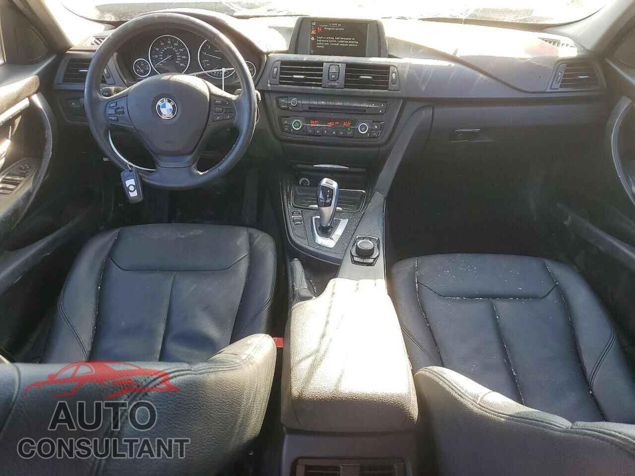 BMW 3 SERIES 2015 - WBA3C3C52FP663614