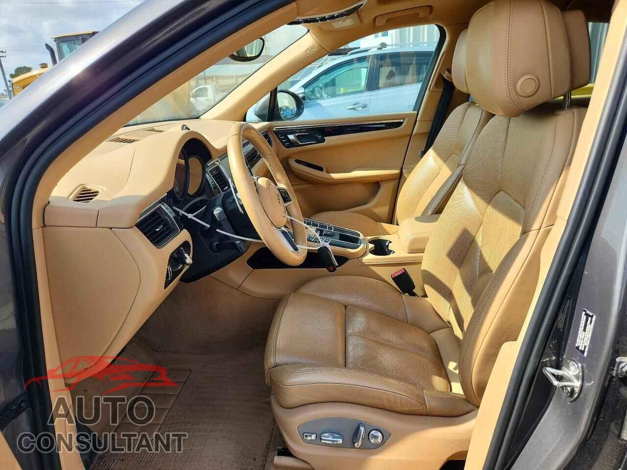 PORSCHE MACAN 2015 - WP1AB2A58FLB63523