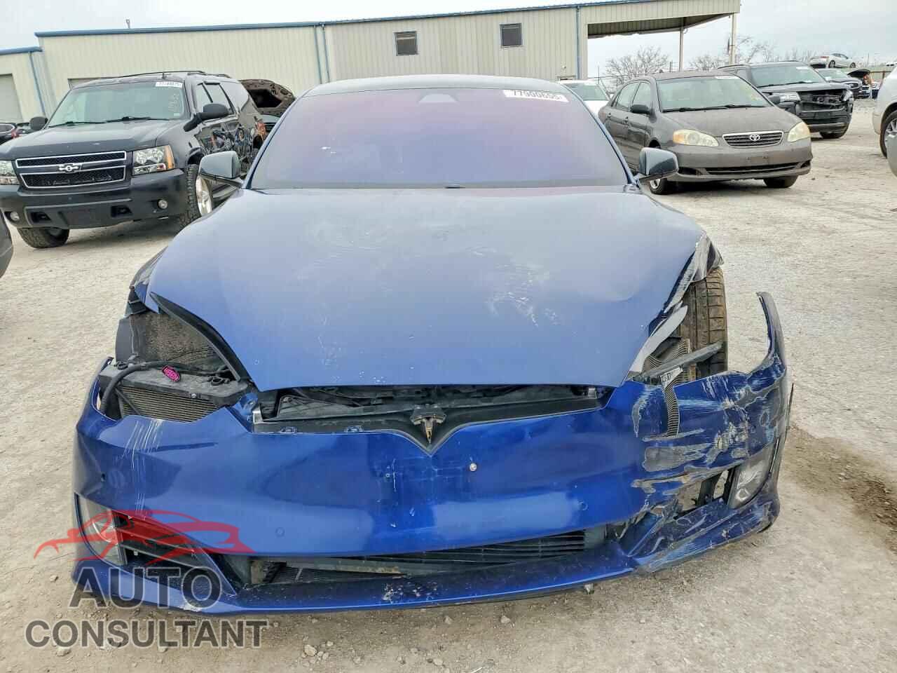 TESLA MODEL S 2018 - 5YJSA1E44JF300182