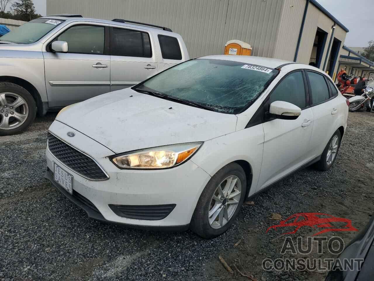 FORD FOCUS 2015 - 1FADP3F22FL204710