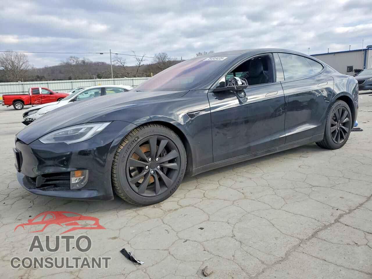 TESLA MODEL S 2017 - 5YJSA1E2XHF185984