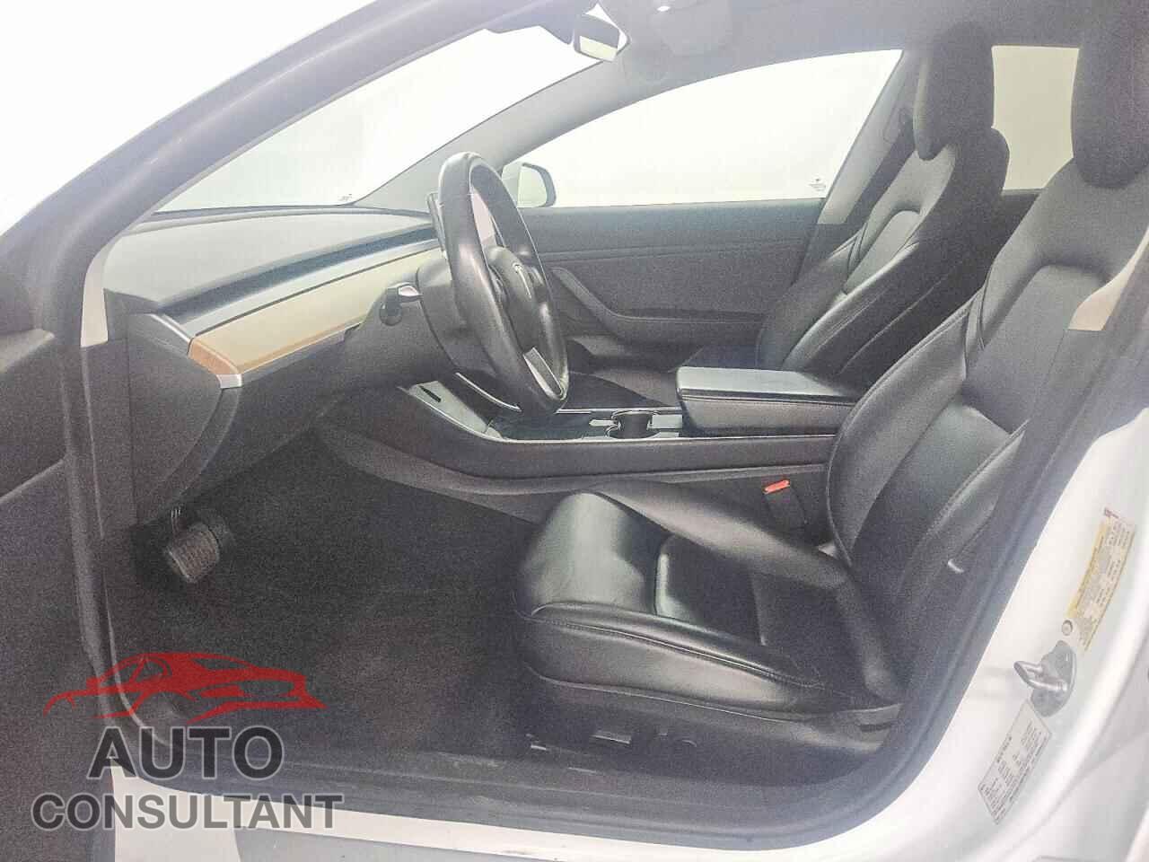 TESLA MODEL 3 2019 - 5YJ3E1EA2KF397351