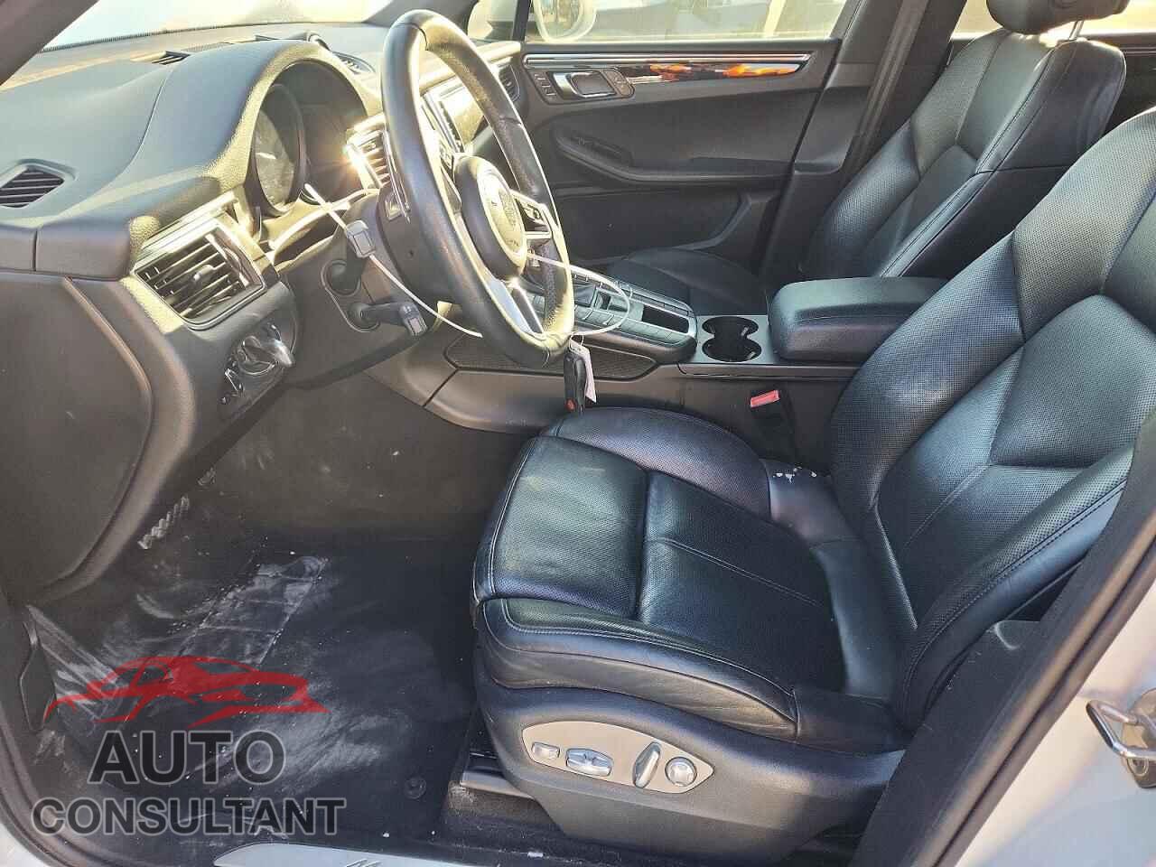 PORSCHE MACAN 2015 - WP1AB2A58FLB74103