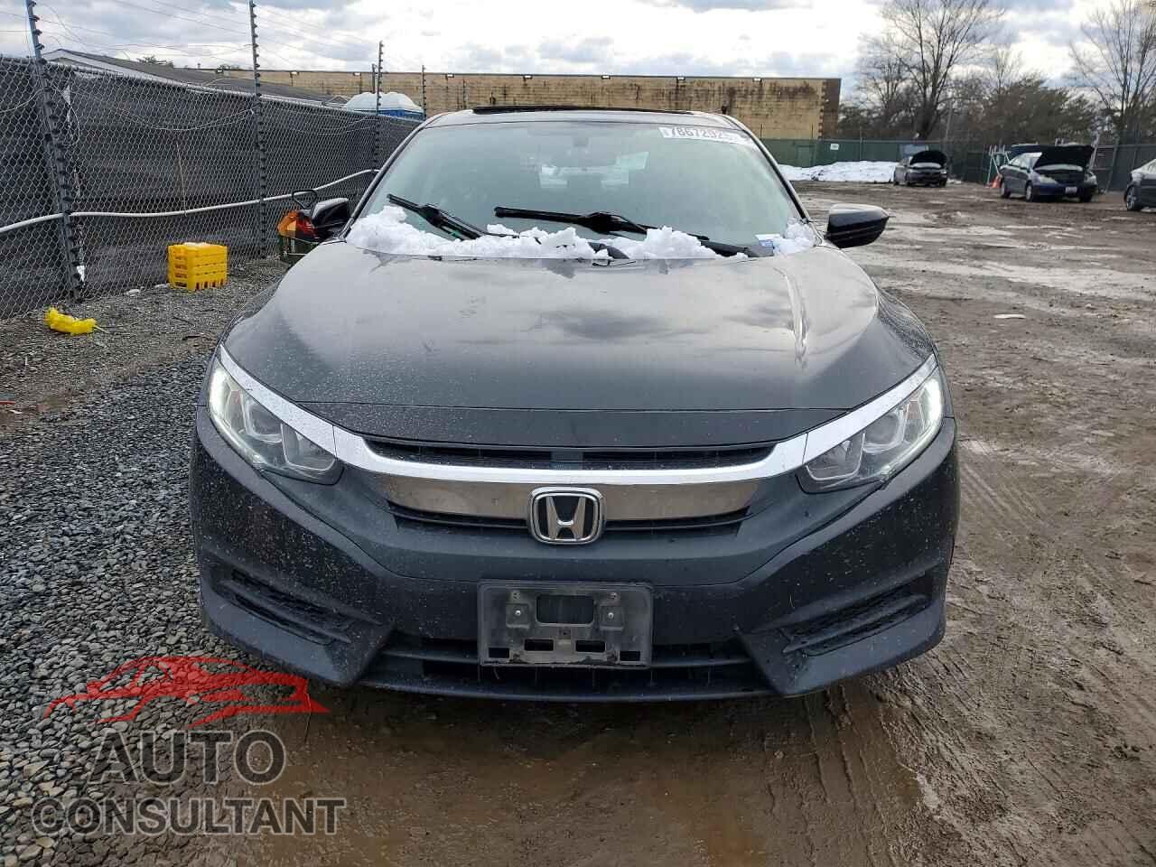 HONDA CIVIC 2017 - 19XFC2F77HE202788