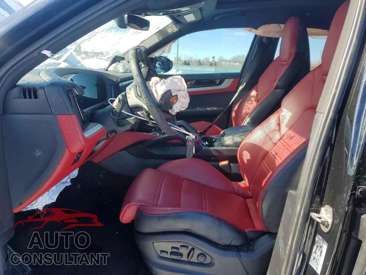 PORSCHE CAYENNE 2024 - WP1AA2AY8RDA03041